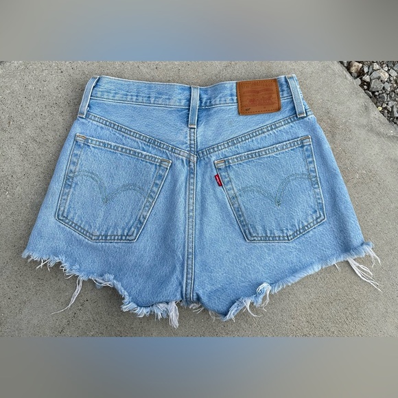 Levis 501 shorts - Picture 2 of 2